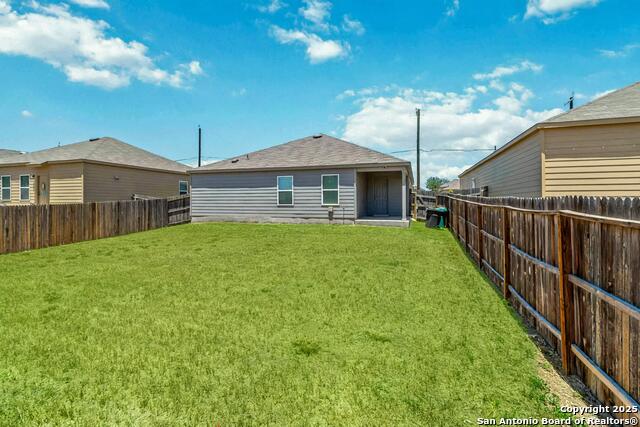 Listing photo id 24 for 2126 Fishing Trl