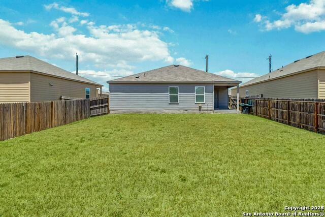 Listing photo id 25 for 2126 Fishing Trl