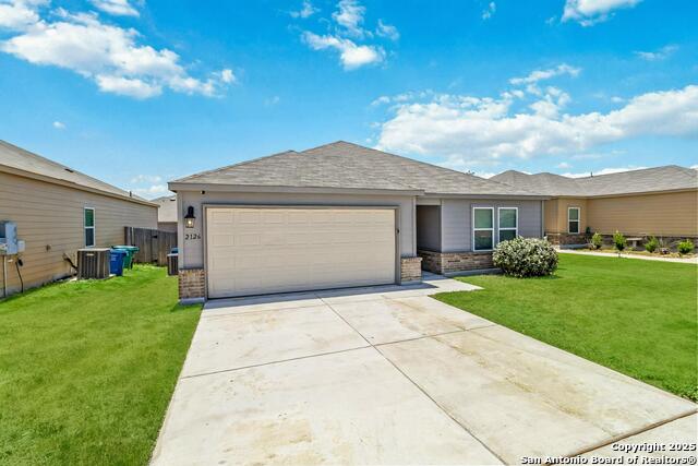 Listing photo id 1 for 2126 Fishing Trl