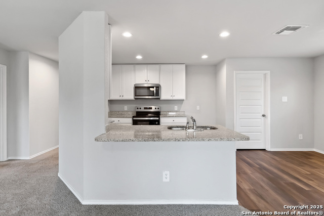 Listing photo id 4 for 2126 Fishing Trl