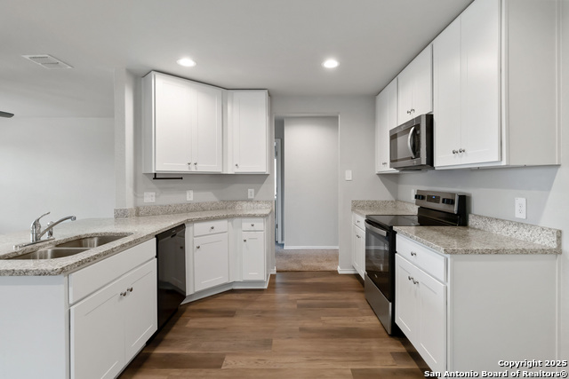 Listing photo id 7 for 2126 Fishing Trl