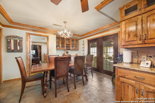 Listing photo id 8 for 1141 Ranch To Market Rd 2631