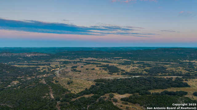 Listing photo id 39 for 1141 Ranch To Market Rd 2631