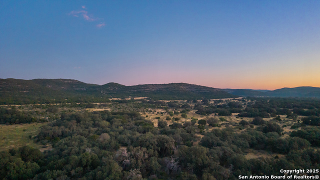 Listing photo id 46 for 1141 Ranch To Market Rd 2631