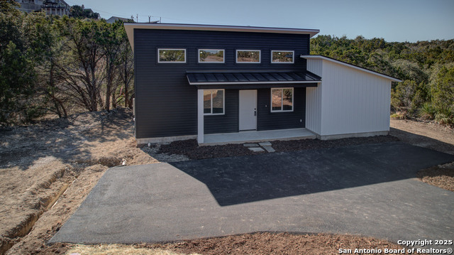 Image 3 of 29 For 252 Lexington Pass