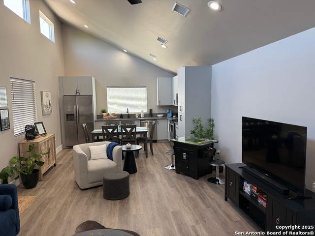 Image 5 of 29 For 252 Lexington Pass