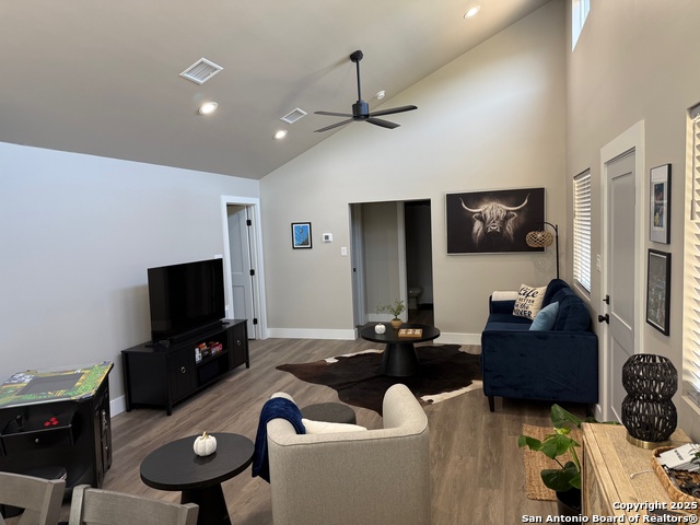 Image 6 of 29 For 252 Lexington Pass