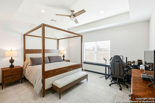 Image 14 of 33 For 418 Tawny Oak