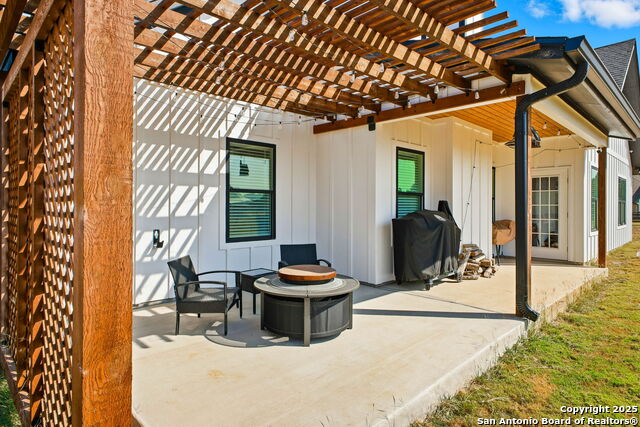 Image 26 of 33 For 418 Tawny Oak