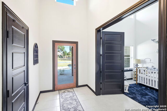 Image 4 of 33 For 418 Tawny Oak