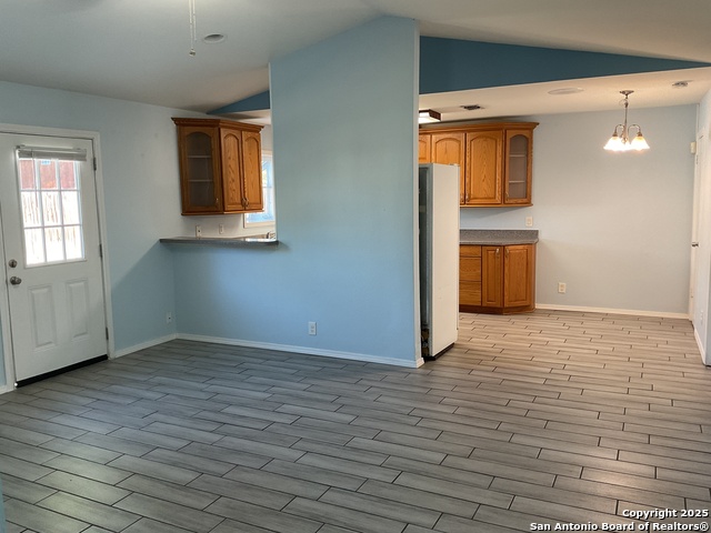 Image 4 of 9 For 7521 Linkmeadow St