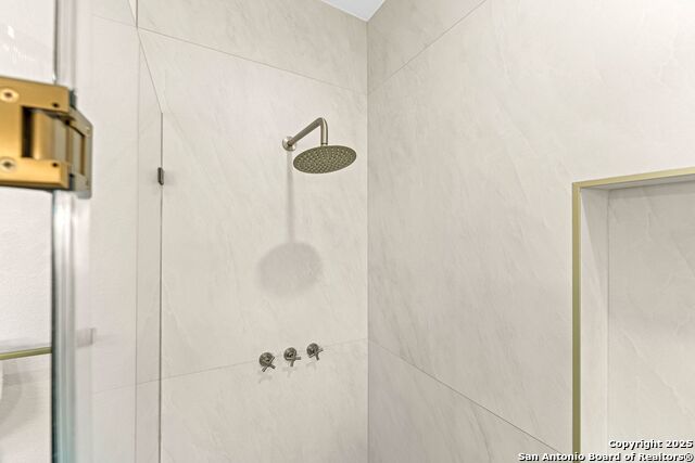 Image 28 of 35 For 125 Colt Trail