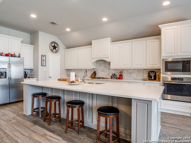 Image 4 of 22 For 8823 Haystack