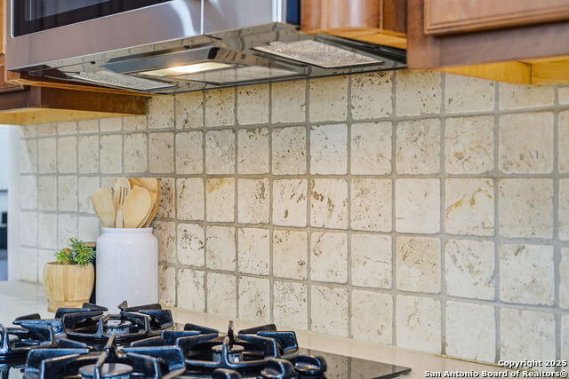 Image 15 of 43 For 410 Heather Ridge