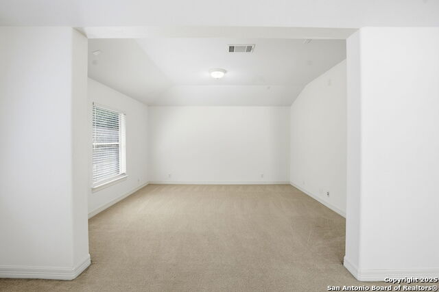 Image 30 of 43 For 410 Heather Ridge