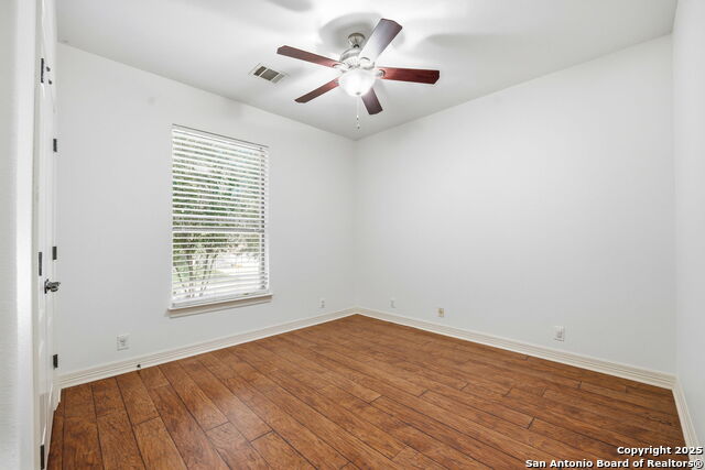 Image 38 of 43 For 410 Heather Ridge