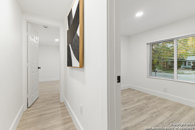 Image 16 of 21 For 937 Anderson