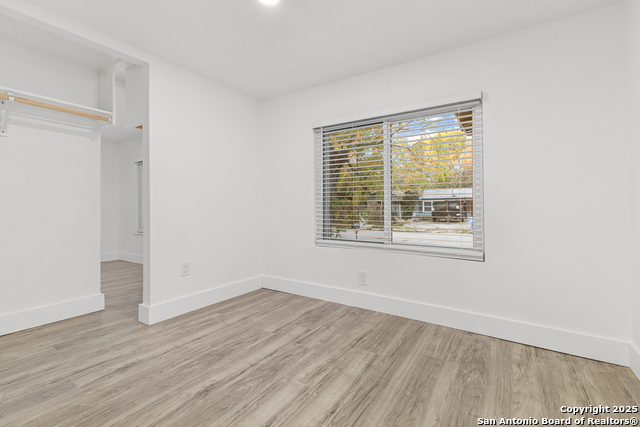 Image 18 of 21 For 937 Anderson