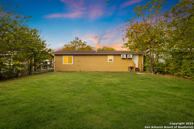 Image 19 of 21 For 937 Anderson