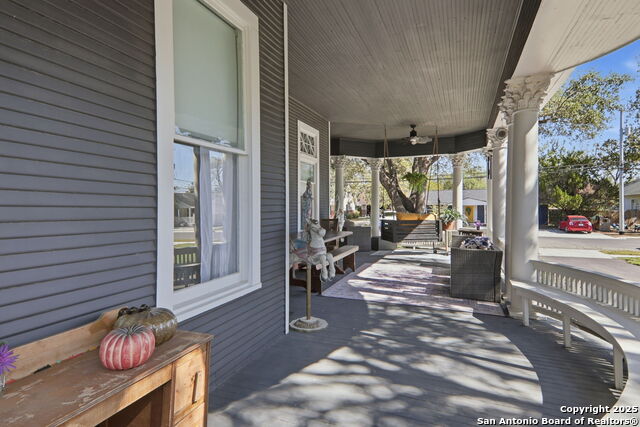 Image 12 of 73 For 426 Milam N