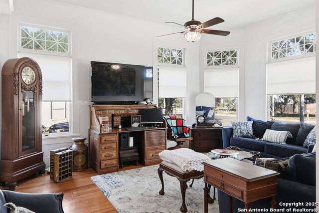 Image 14 of 73 For 426 Milam N