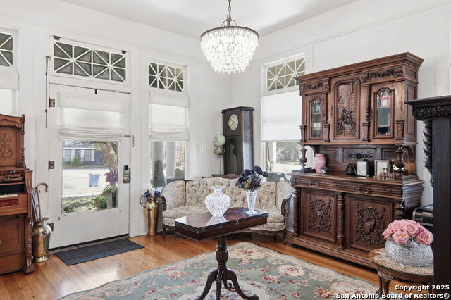 Image 15 of 73 For 426 Milam N