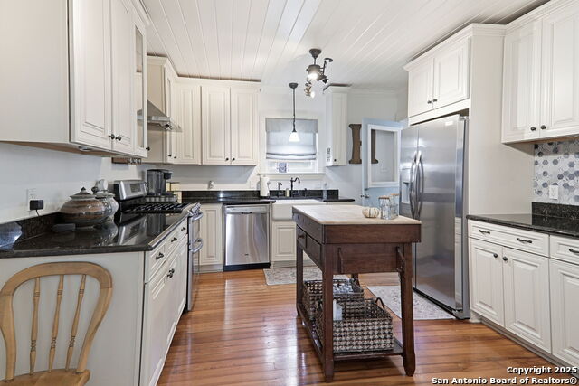 Image 21 of 73 For 426 Milam N