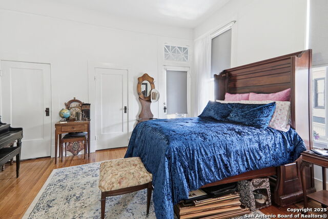 Image 25 of 73 For 426 Milam N