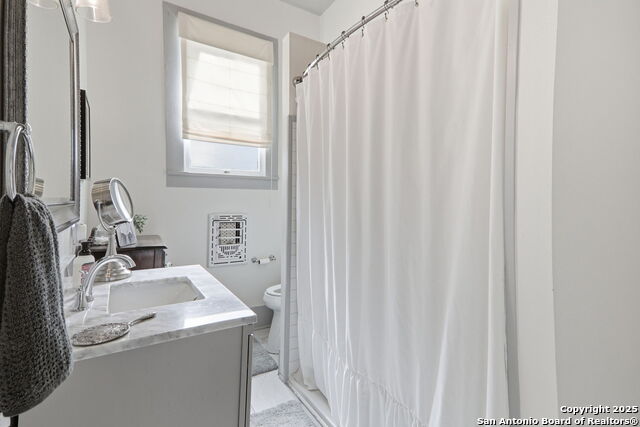 Image 26 of 73 For 426 Milam N