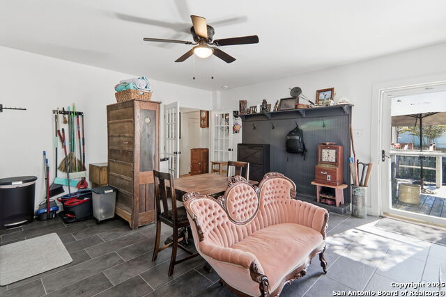 Image 32 of 73 For 426 Milam N