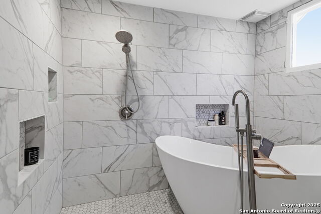 Image 35 of 73 For 426 Milam N