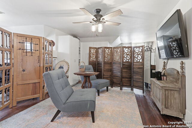 Image 41 of 73 For 426 Milam N