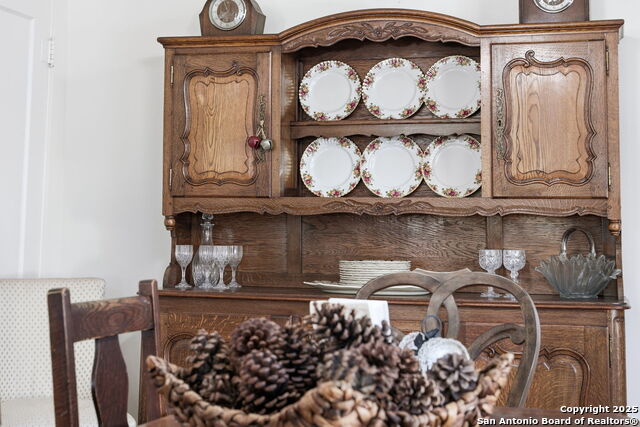 Image 48 of 73 For 426 Milam N