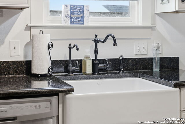 Image 55 of 73 For 426 Milam N