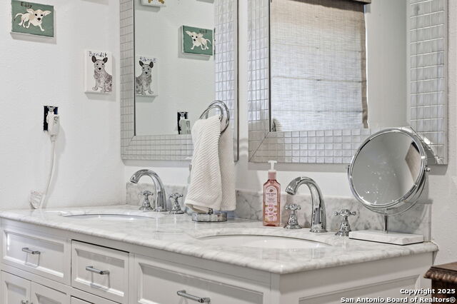 Image 60 of 73 For 426 Milam N