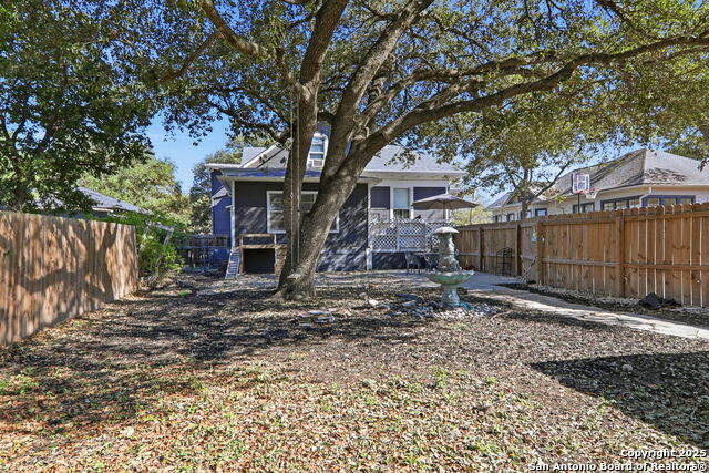 Image 64 of 73 For 426 Milam N