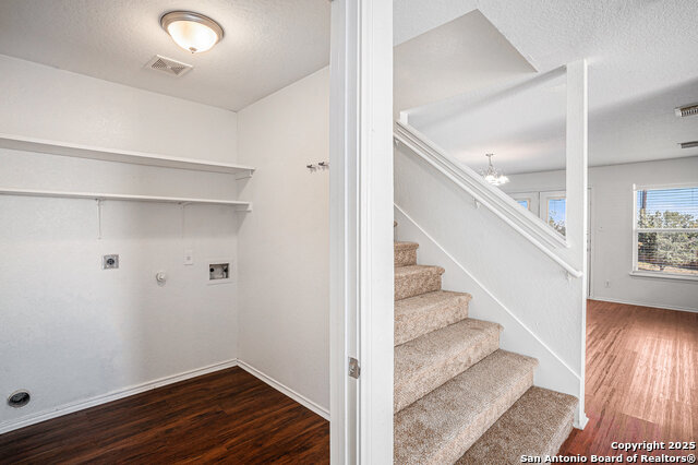 Image 13 of 17 For 6410 Flatstone Pass