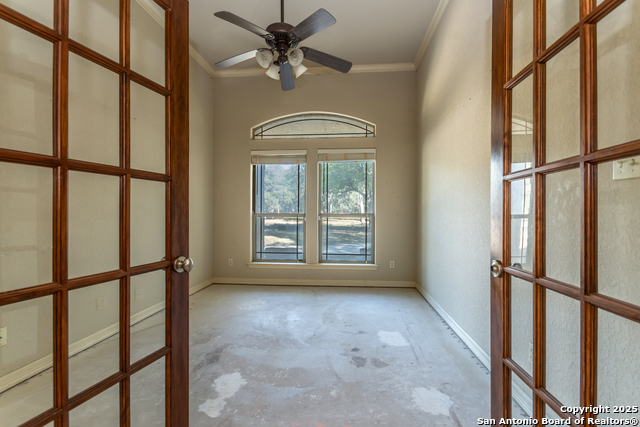 Listing photo id 6 for 681 Rosewood