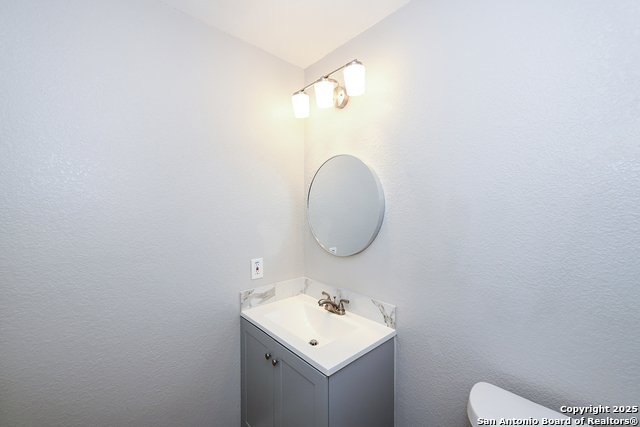 Image 23 of 29 For 3535 Honey