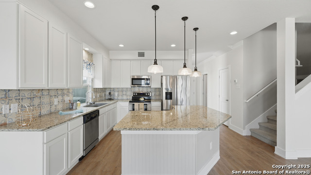 Image 12 of 44 For 223 Sapphire 1002