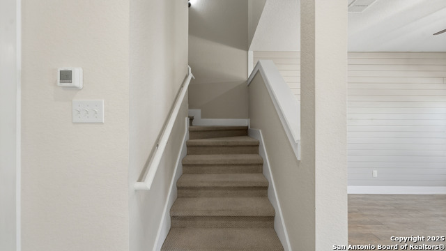 Image 23 of 44 For 223 Sapphire 1002