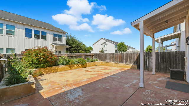 Image 43 of 44 For 223 Sapphire 1002