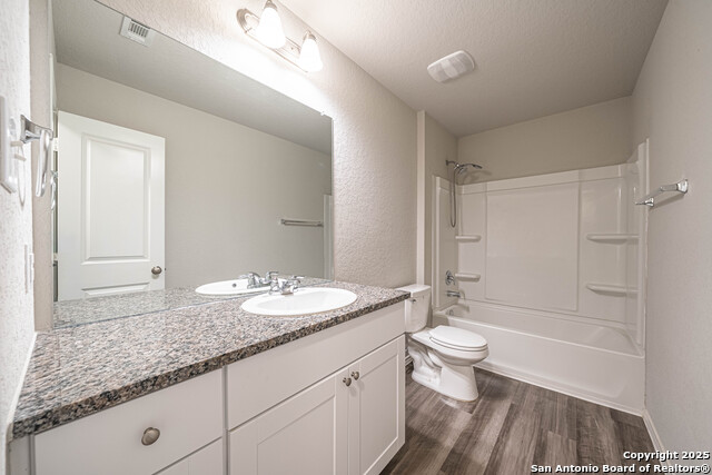 Image 11 of 27 For 2942 Daisy Meadow