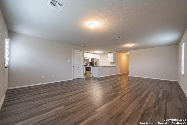 Image 15 of 27 For 2942 Daisy Meadow