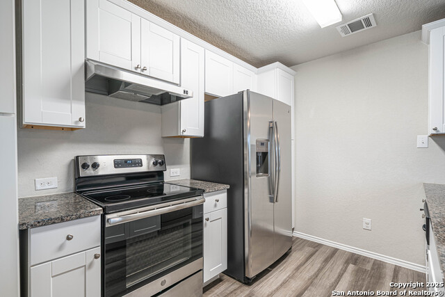 Image 18 of 27 For 2942 Daisy Meadow