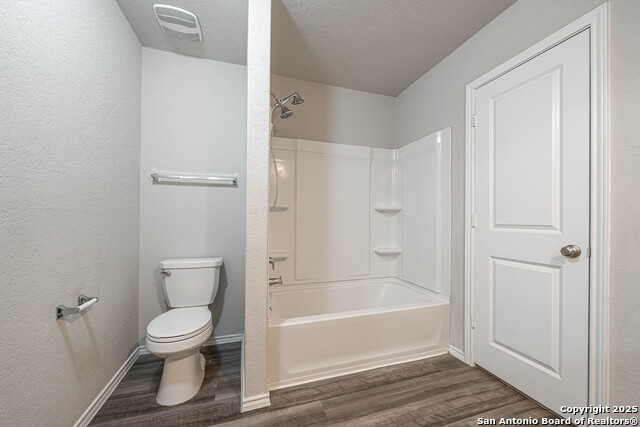 Image 23 of 27 For 2942 Daisy Meadow