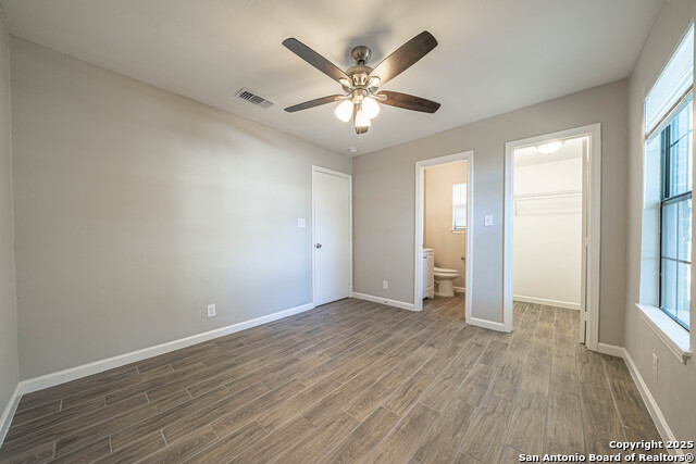 Image 18 of 26 For 7814 Oak Forest