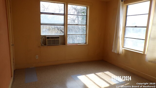 Image 10 of 53 For 704 Washington N