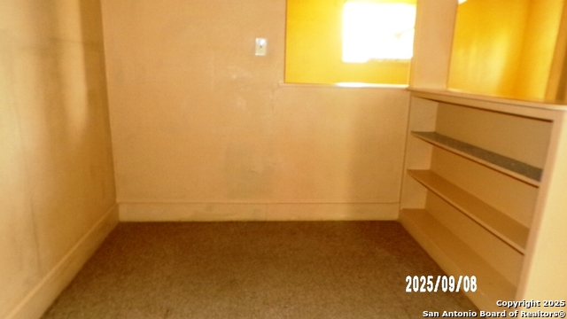 Image 22 of 53 For 704 Washington N