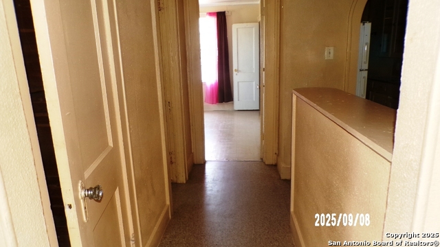 Image 28 of 53 For 704 Washington N